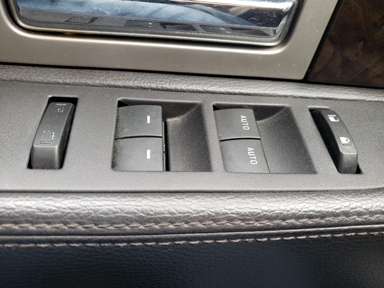 Ford F-150 4WD SuperCrew 145" Platinum 2014