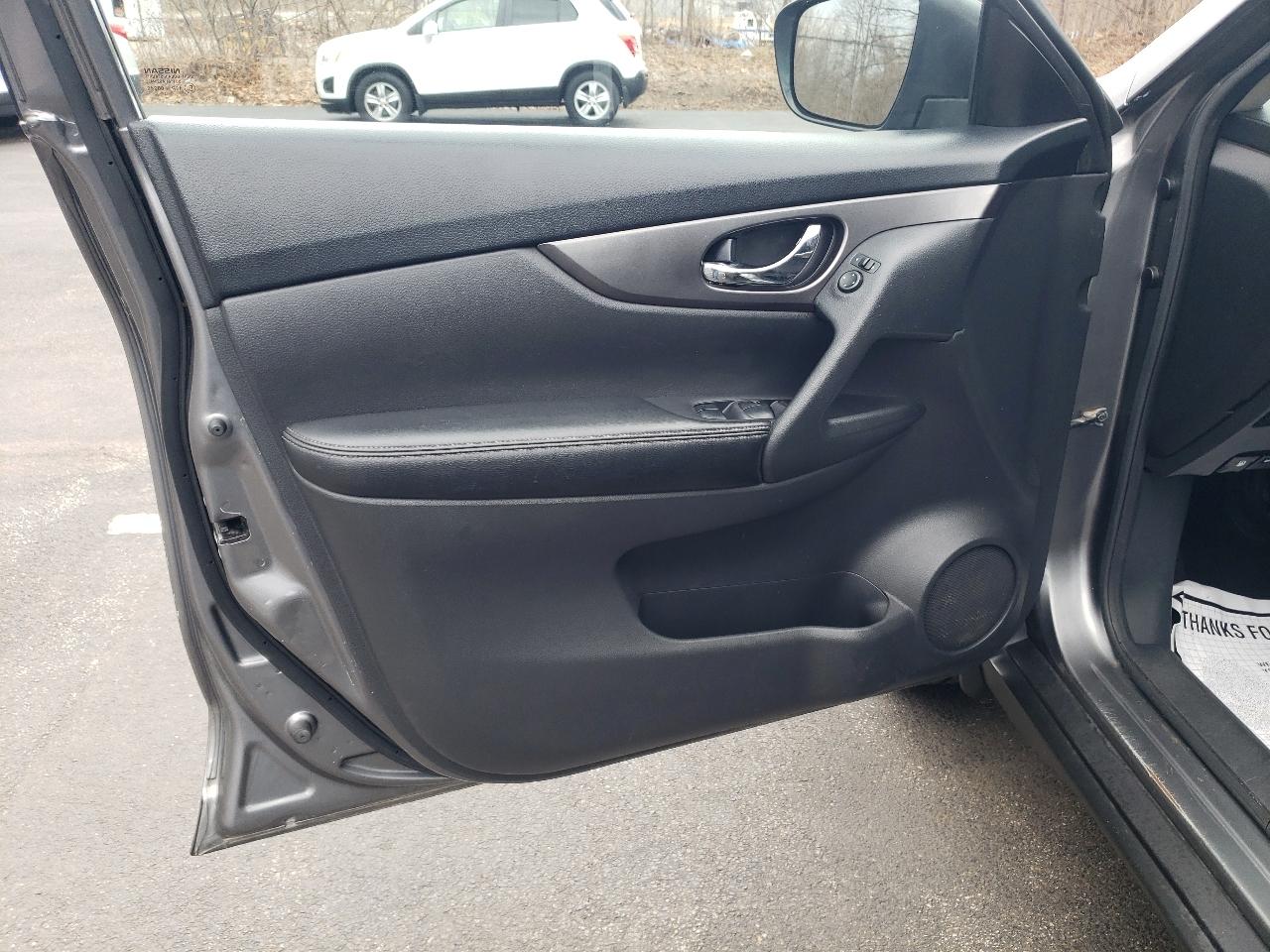 Nissan Rogue AWD 4dr S 2015