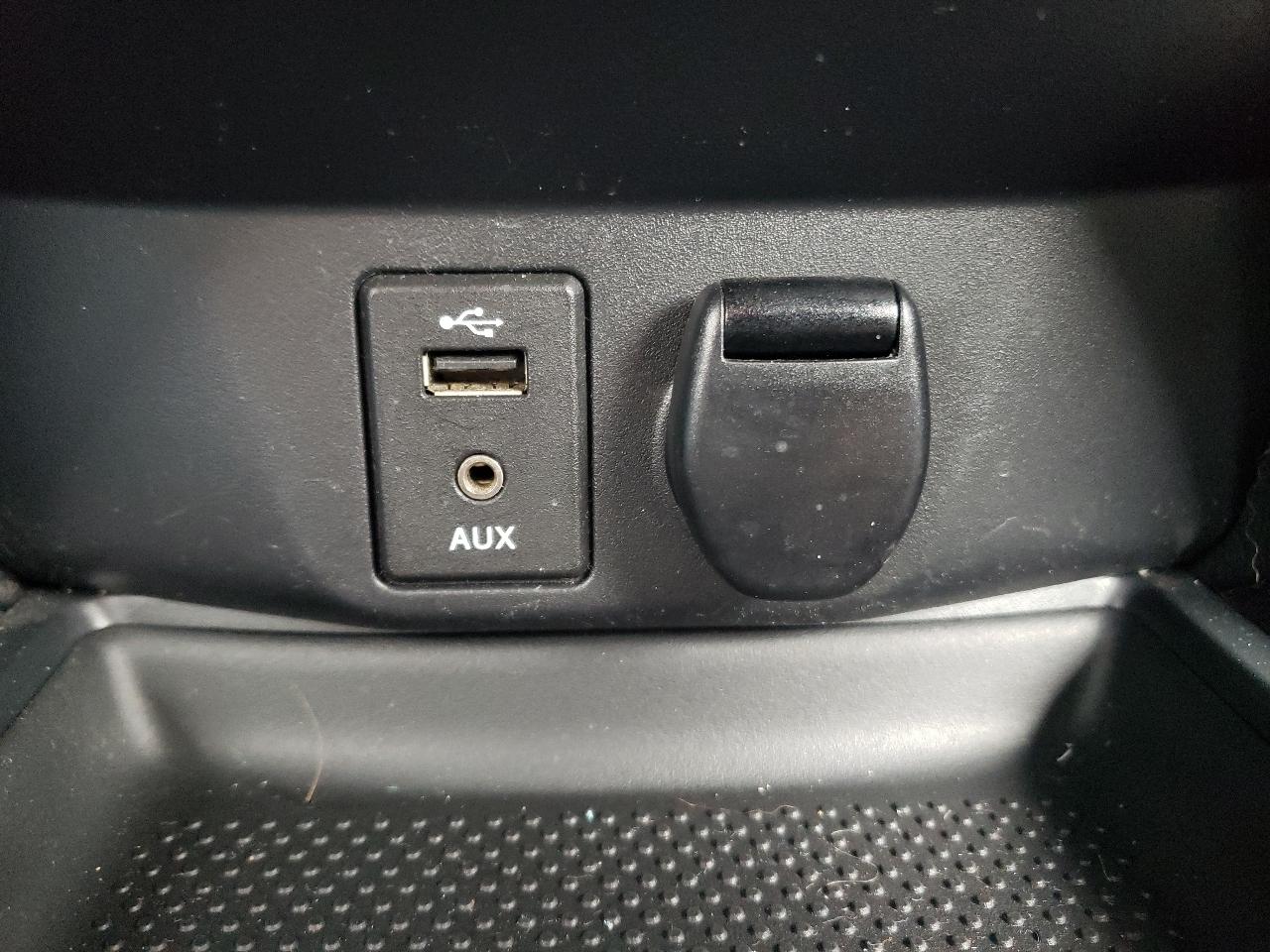 Nissan Rogue AWD 4dr S 2015