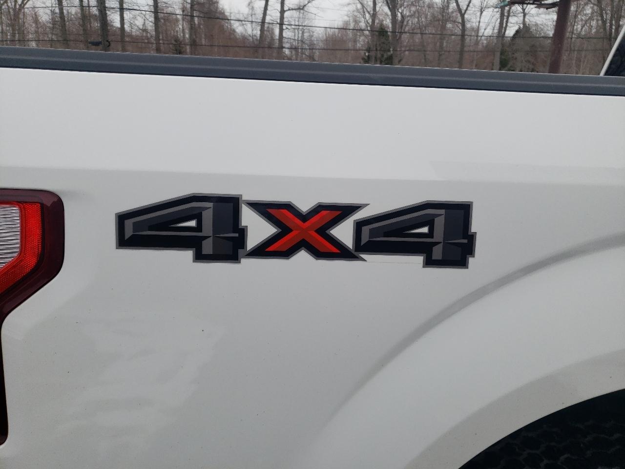 Ford F-150 4WD SuperCab 133" XLT 2019