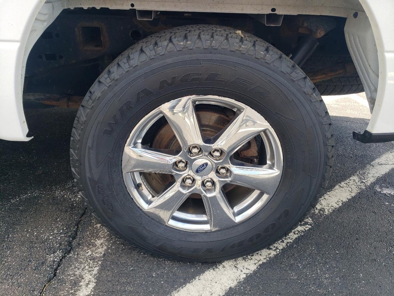 Ford F-150 4WD SuperCab 133" XLT 2019