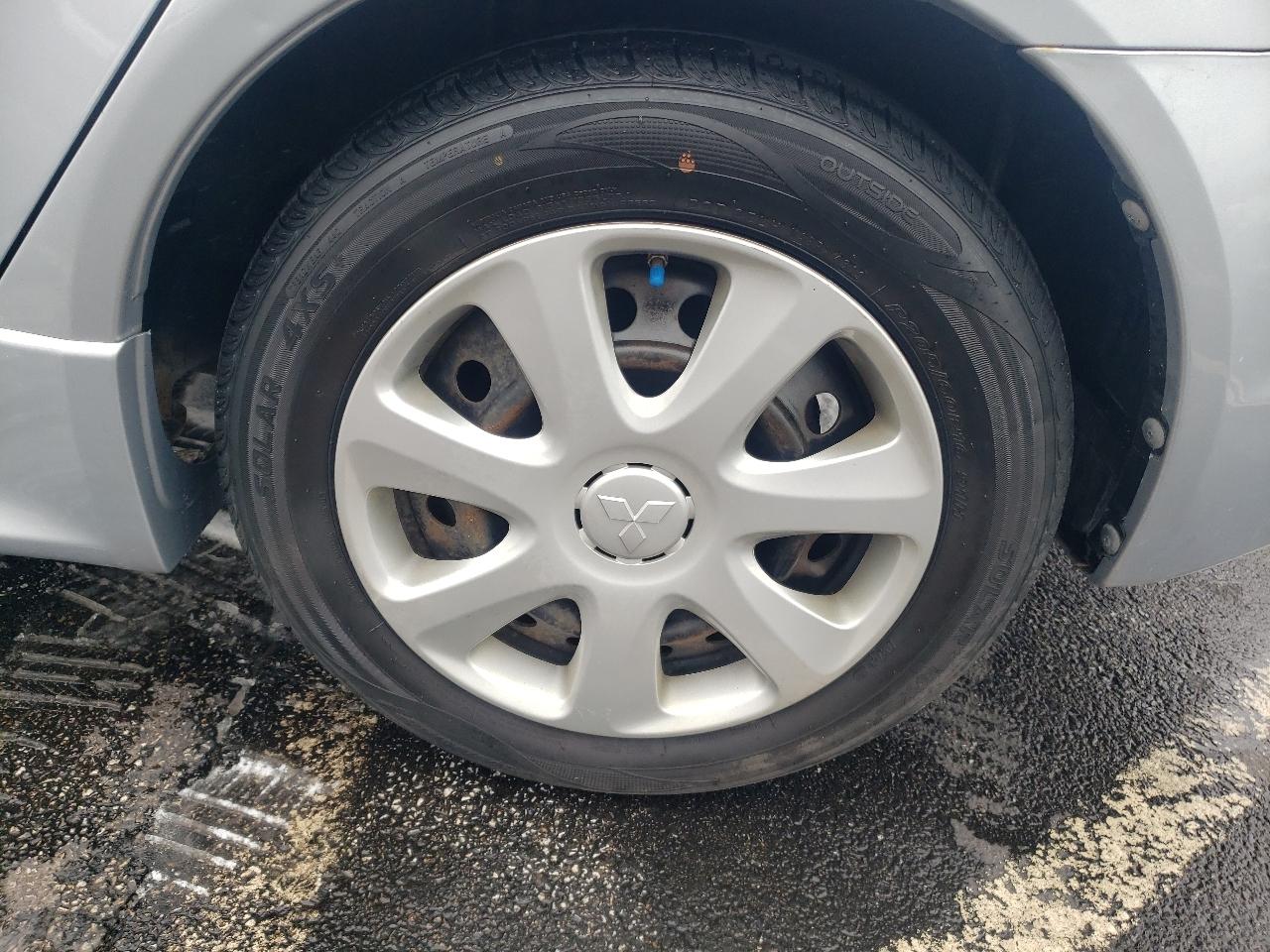 Mitsubishi Lancer 4dr Sdn CVT ES FWD 2013