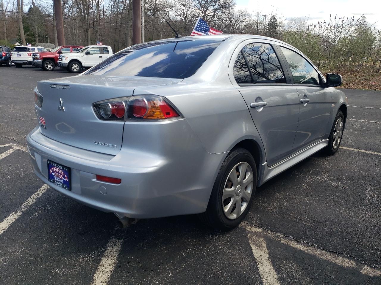 Mitsubishi Lancer 4dr Sdn CVT ES FWD 2013
