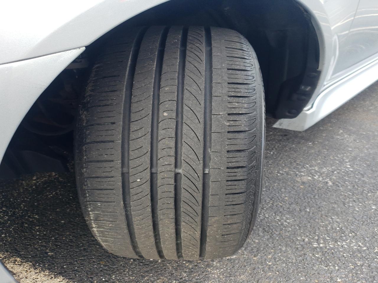 Mitsubishi Lancer 4dr Sdn CVT ES FWD 2013