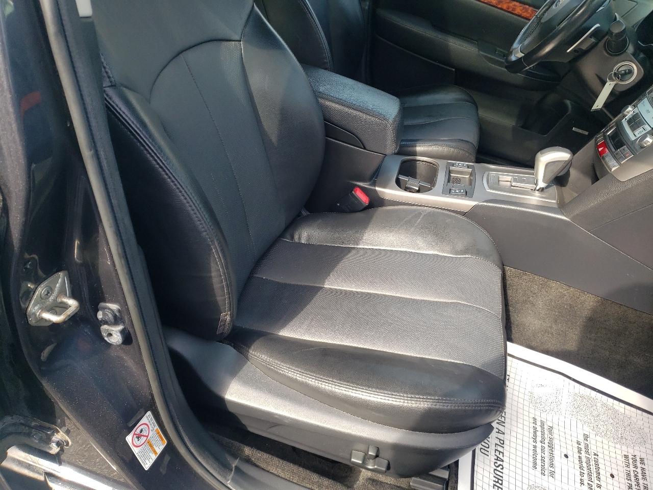 Subaru Legacy 4dr Sdn H4 Auto 2.5i Limited 2012