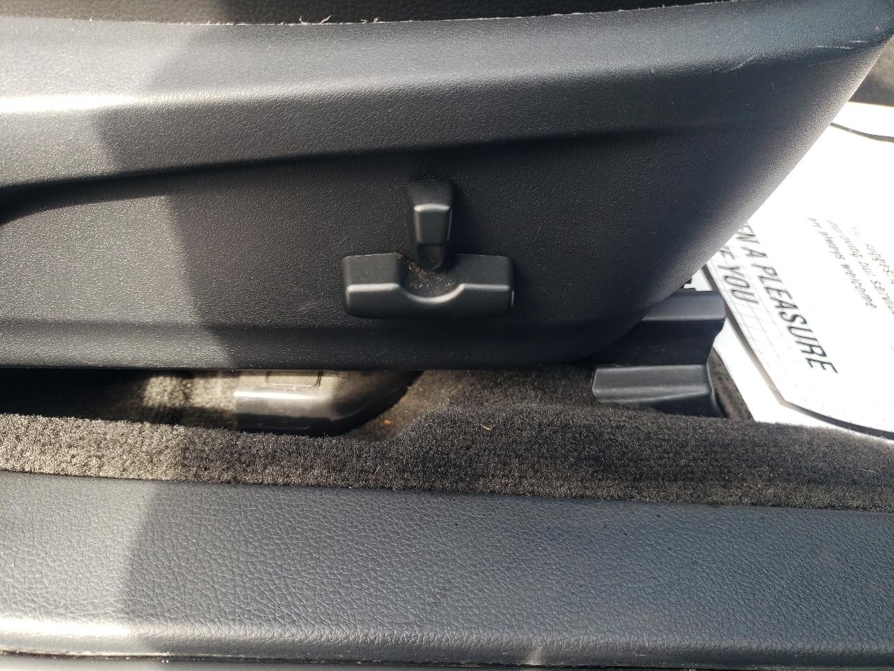 Subaru Legacy 4dr Sdn H4 Auto 2.5i Limited 2012