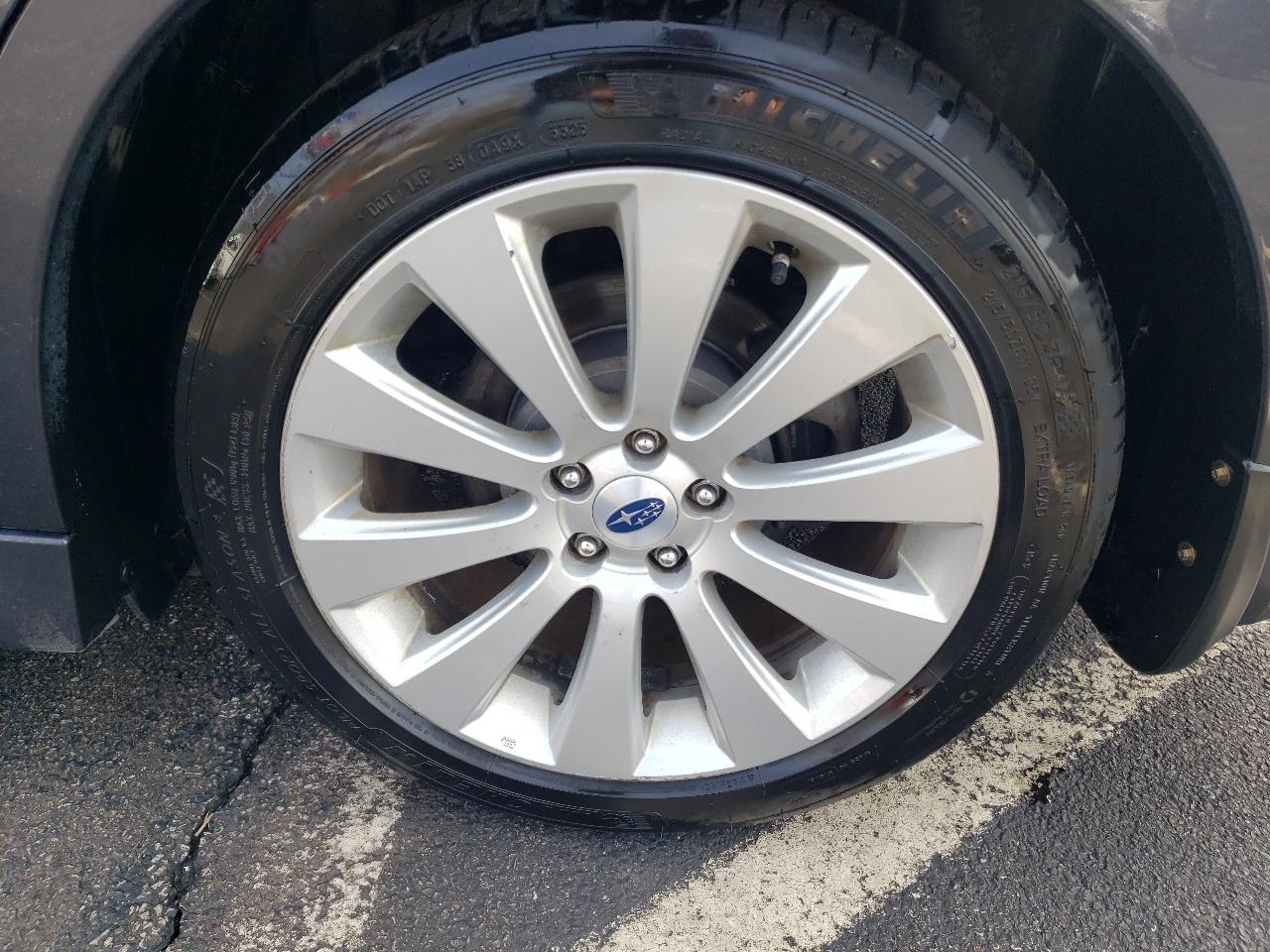 Subaru Legacy 4dr Sdn H4 Auto 2.5i Limited 2012