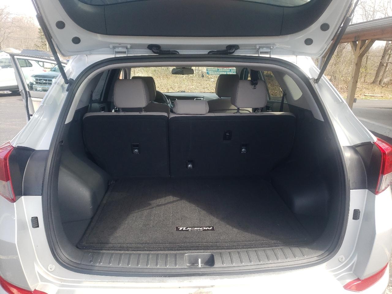 Hyundai Tucson AWD 4dr SE 2016