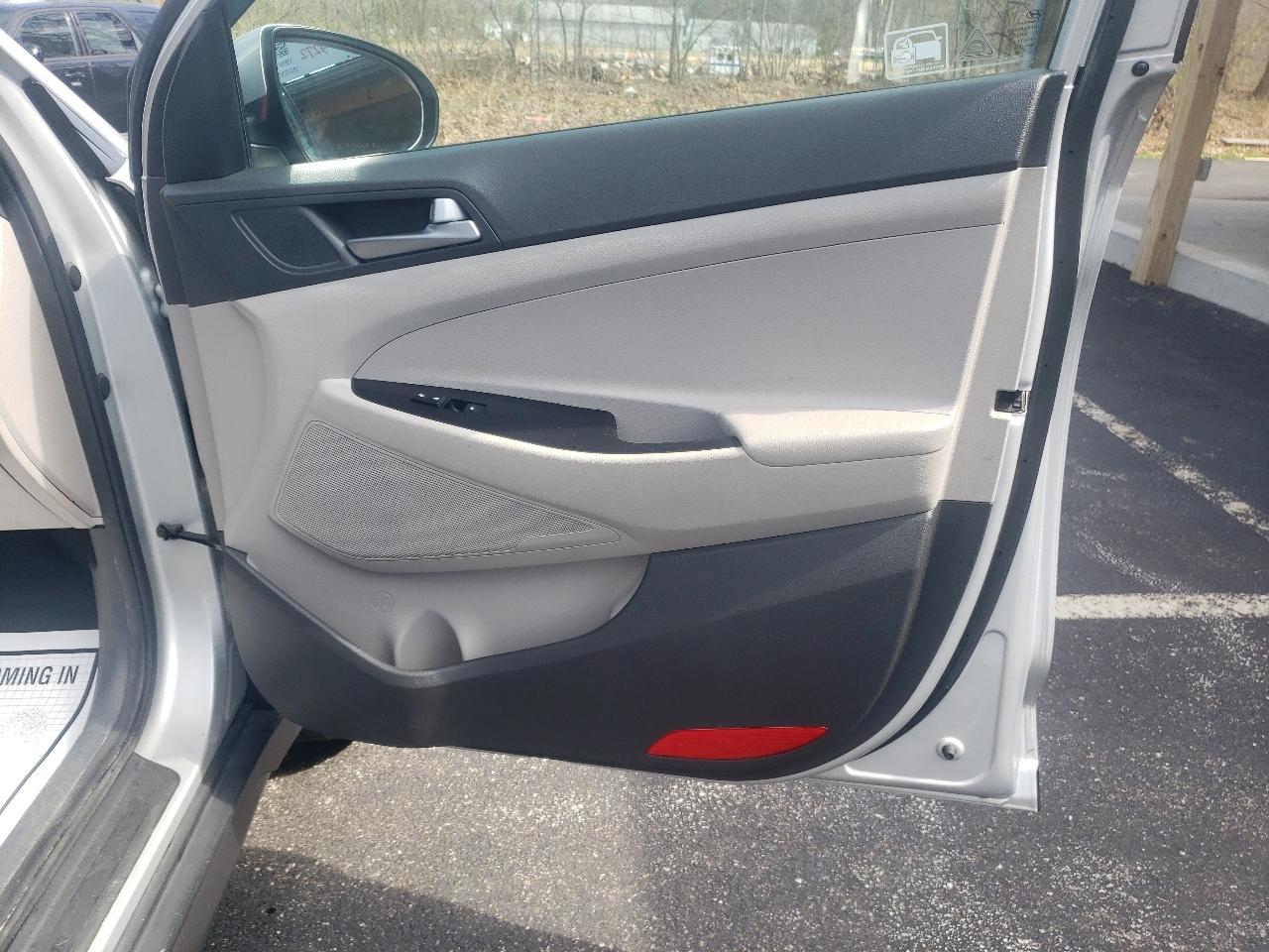 Hyundai Tucson AWD 4dr SE 2016