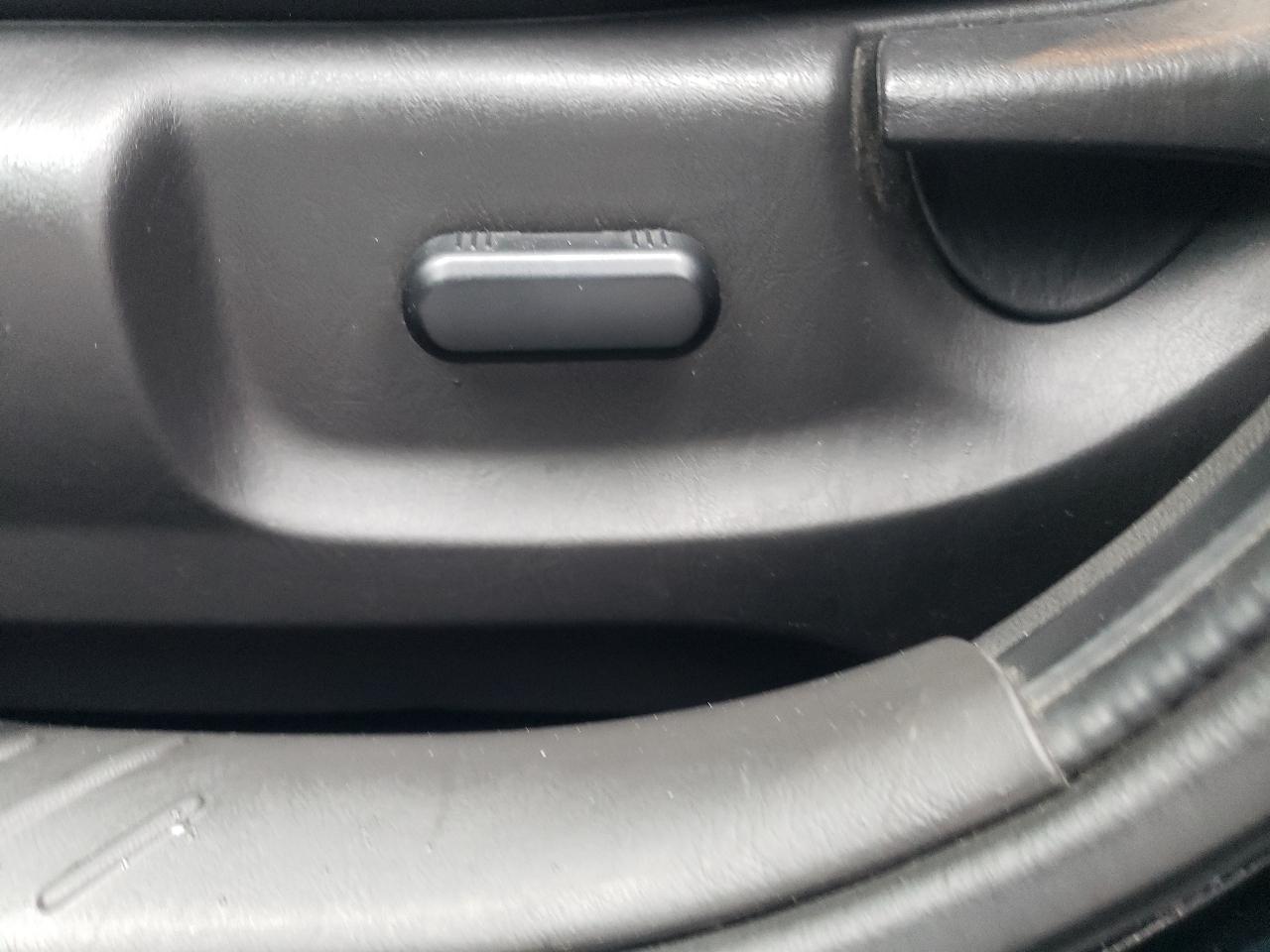 Ford Escape 4WD 4dr Limited 2012