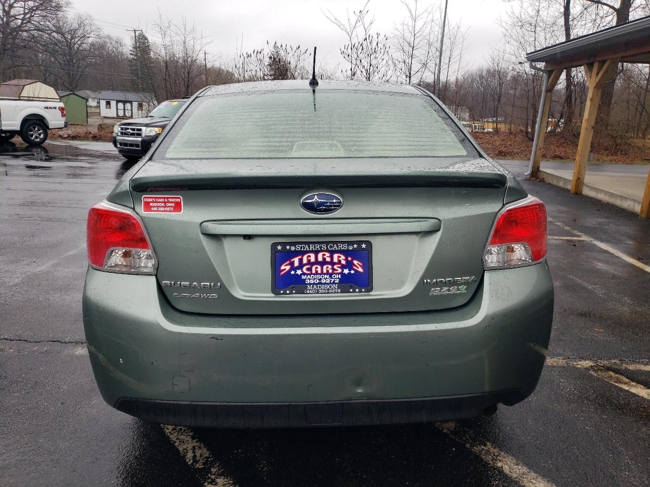 Subaru Impreza Sedan 4dr CVT 2.0i 2015