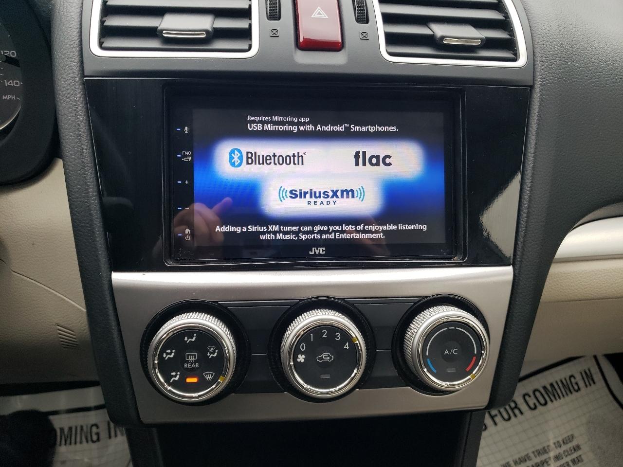 Subaru Impreza Sedan 4dr CVT 2.0i 2015