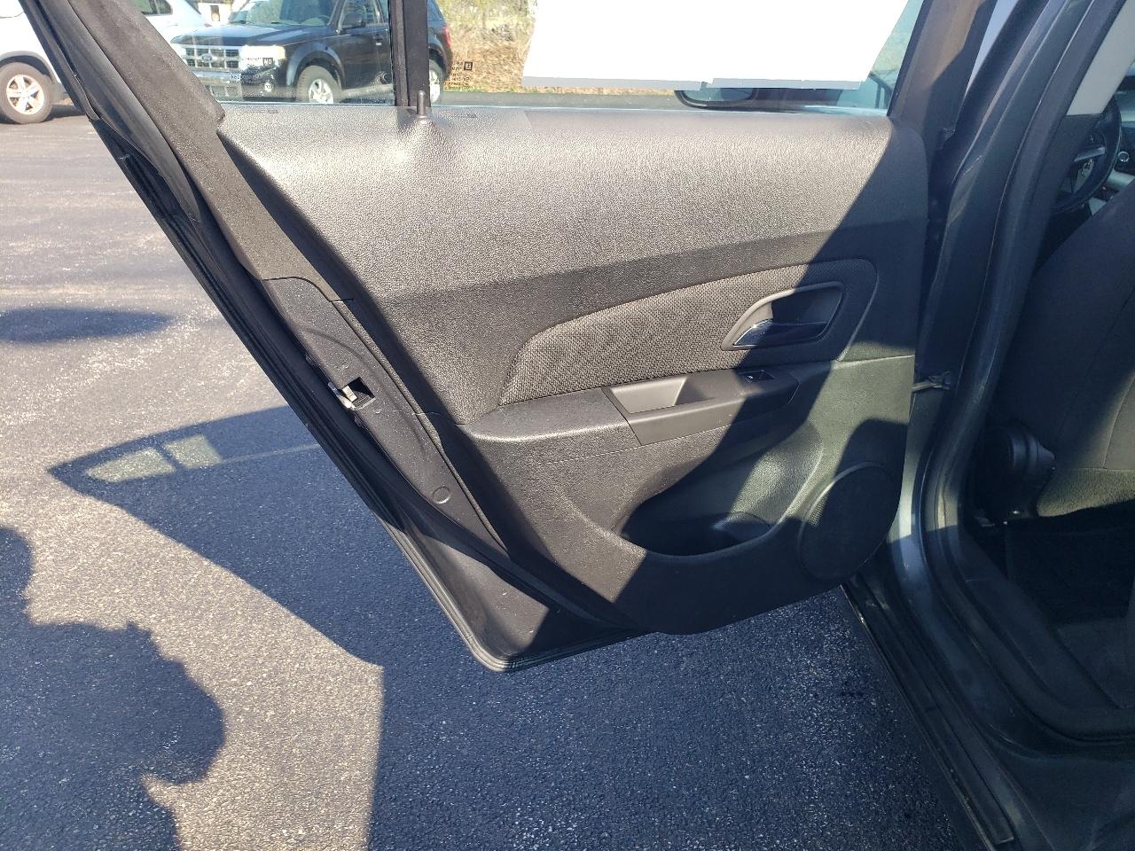 Chevrolet Cruze 4dr Sdn Auto 1LT 2013