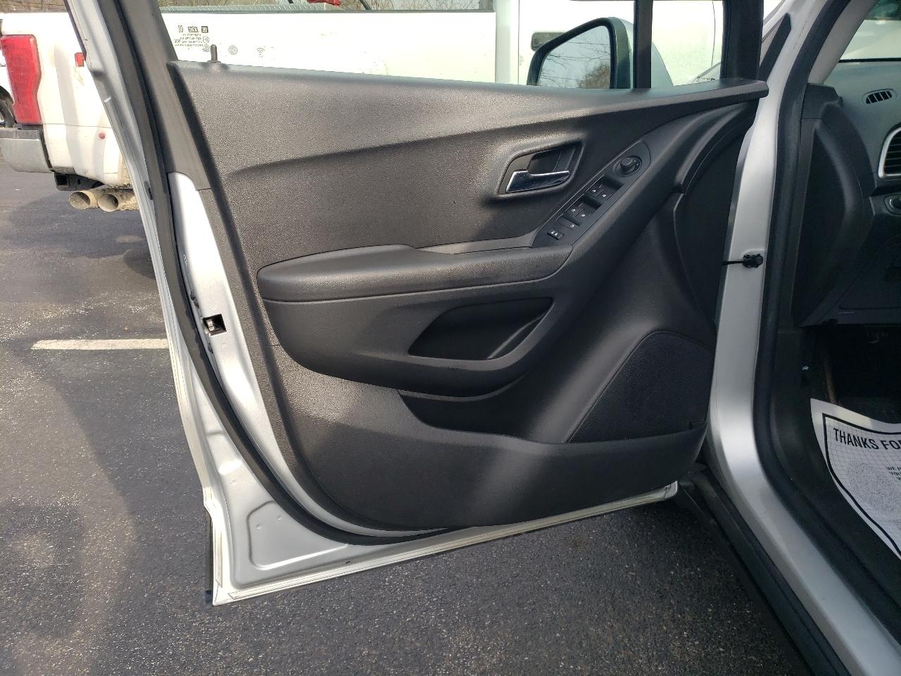 Chevrolet Trax FWD 4dr LT 2019