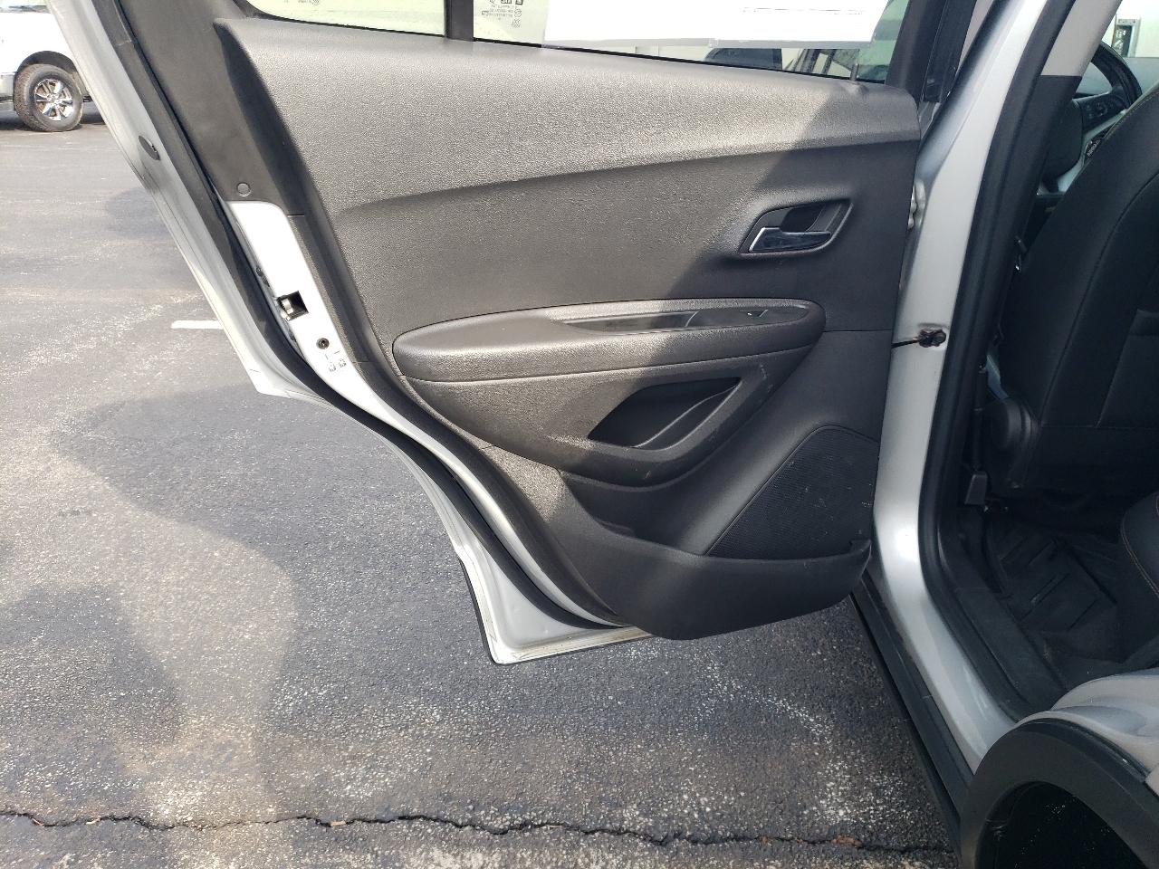 Chevrolet Trax FWD 4dr LT 2019