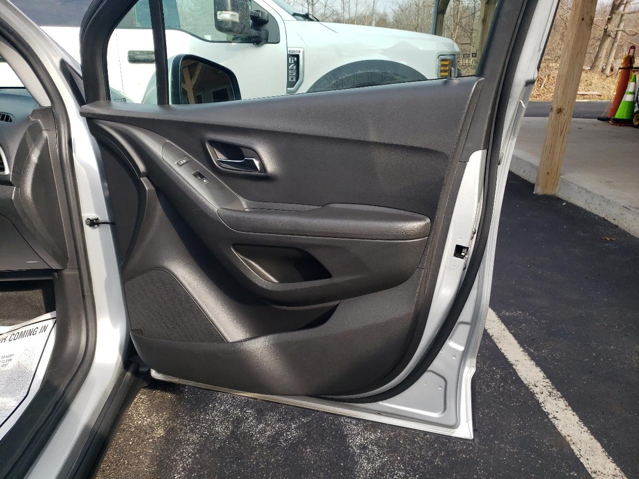 Chevrolet Trax FWD 4dr LT 2019