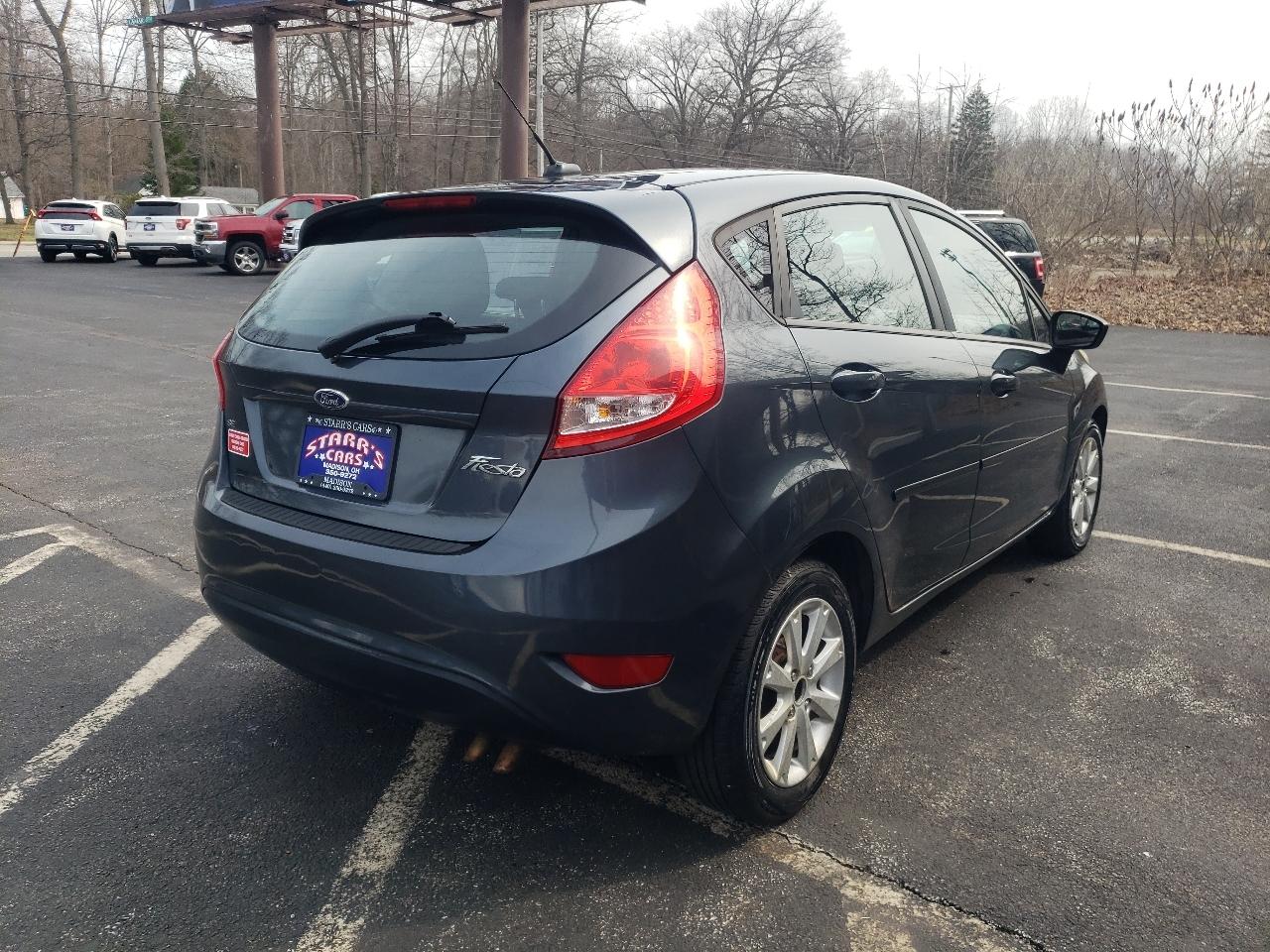 Ford Fiesta 5dr HB SE 2011