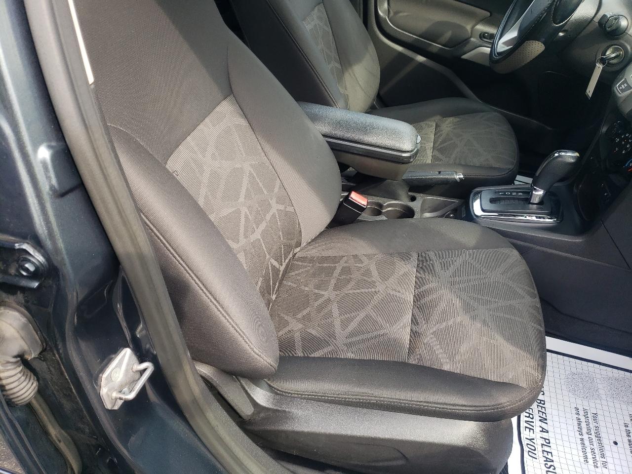 Ford Fiesta 5dr HB SE 2011