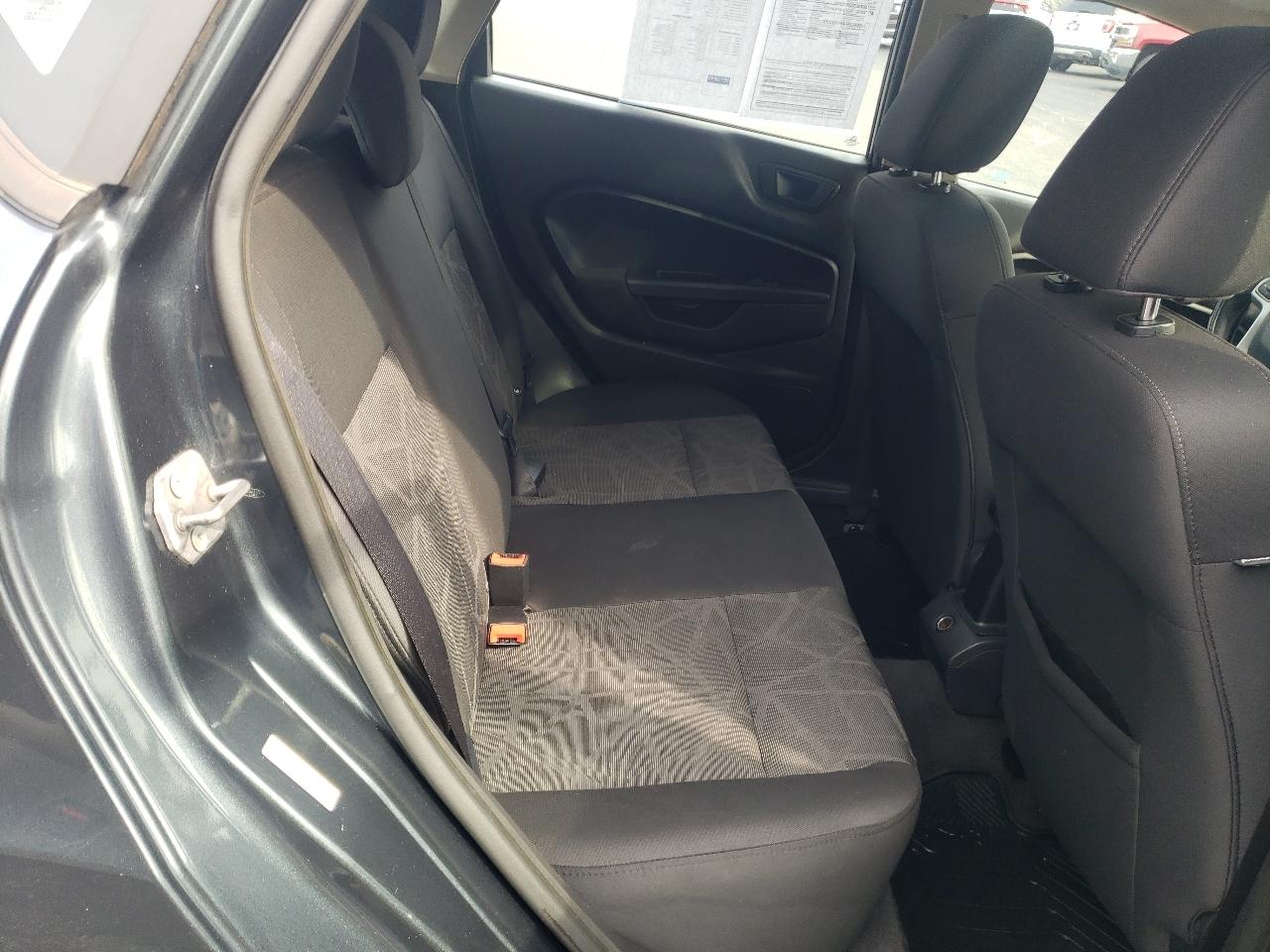 Ford Fiesta 5dr HB SE 2011