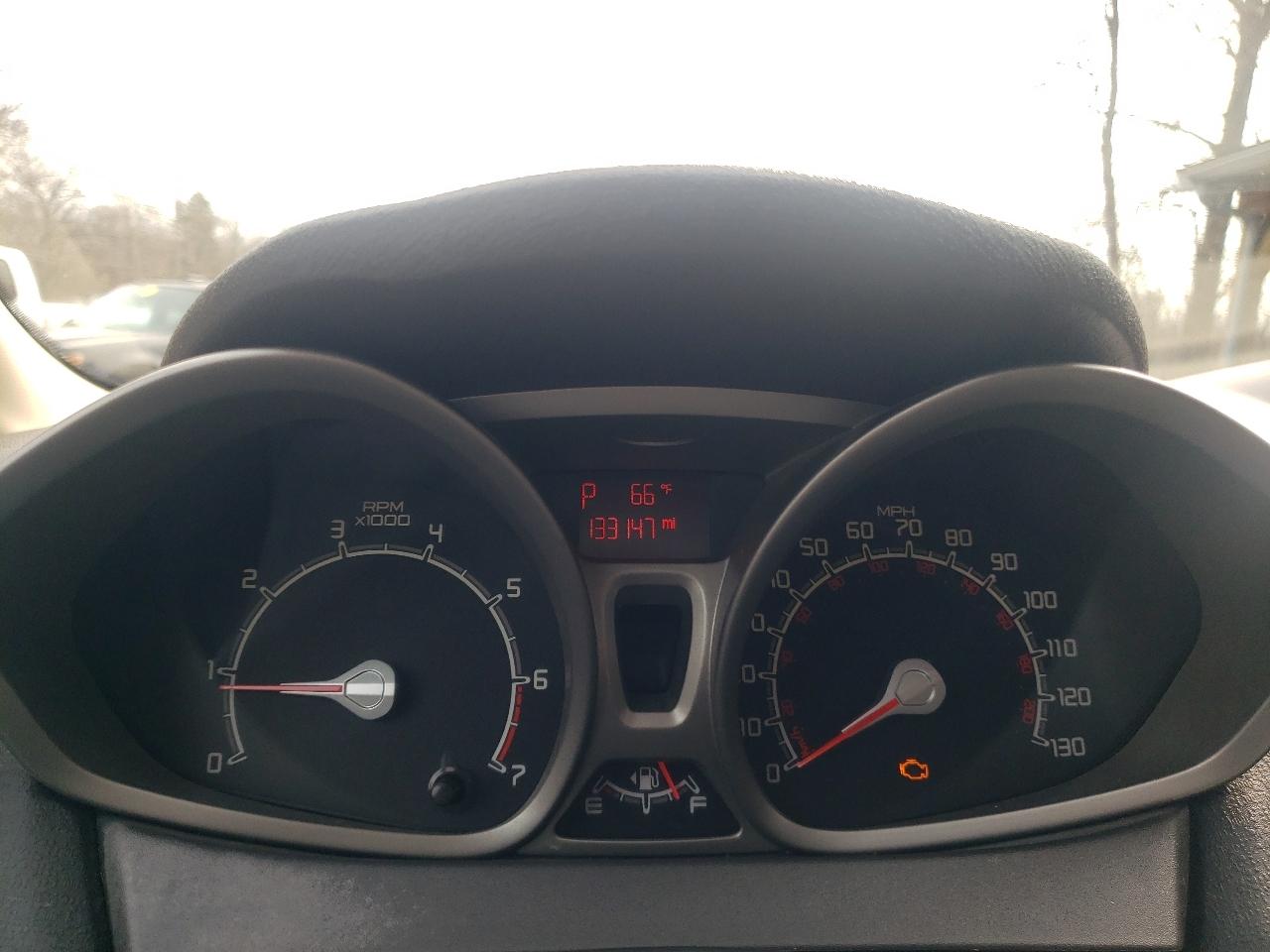 Ford Fiesta 5dr HB SE 2011