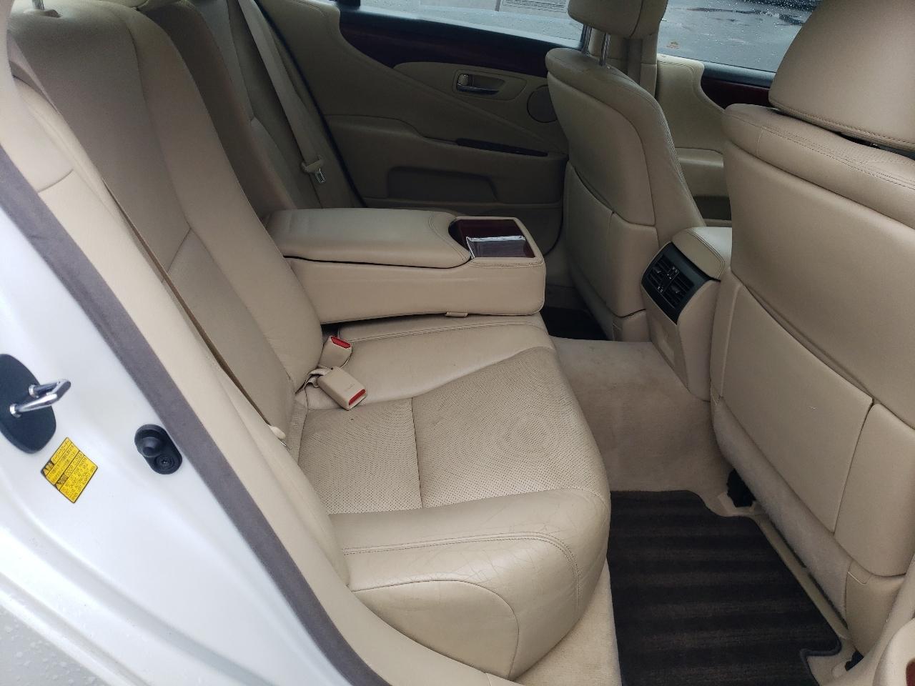 Lexus LS 460 4dr Sdn AWD 2011