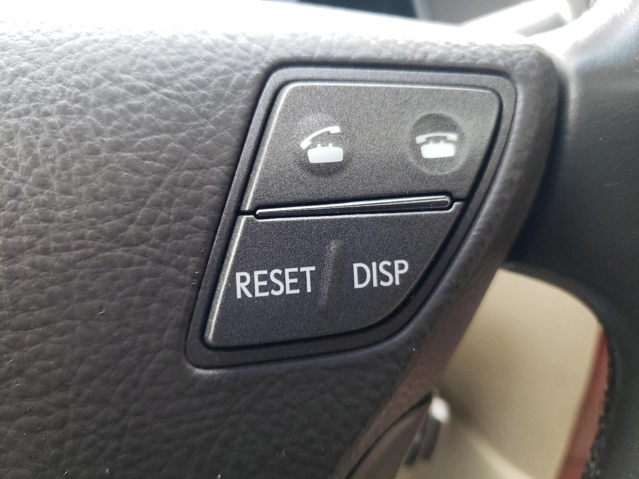 Lexus LS 460 4dr Sdn AWD 2011