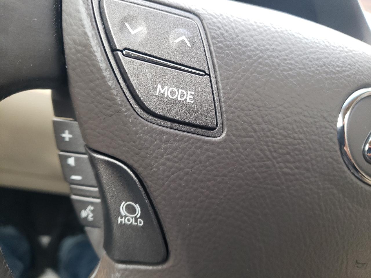 Lexus LS 460 4dr Sdn AWD 2011