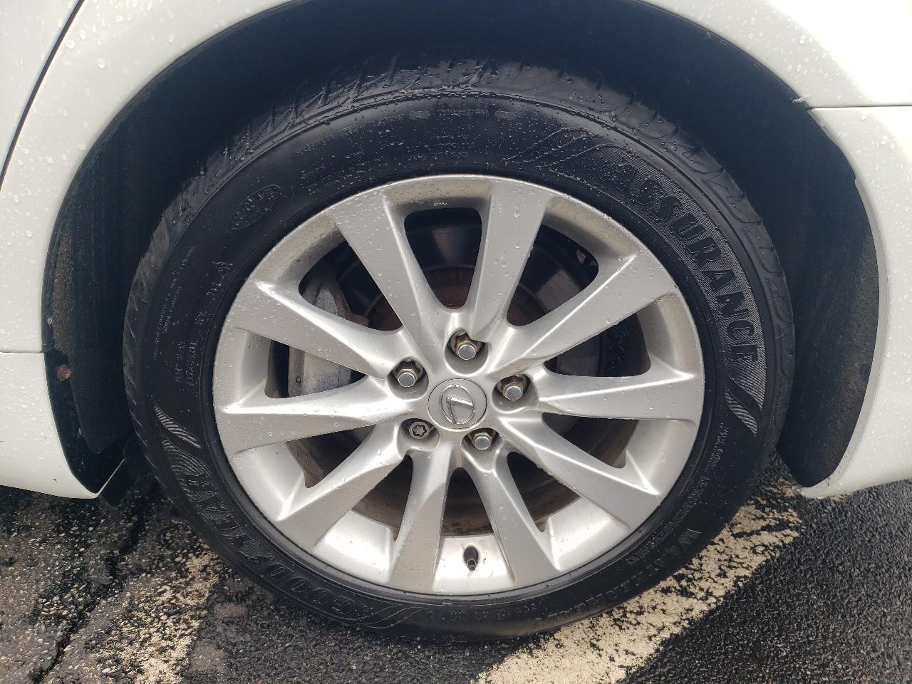 Lexus LS 460 4dr Sdn AWD 2011