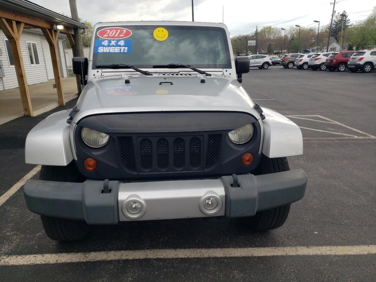 Jeep Wrangler Unlimited 4WD 4dr Sahara 2012