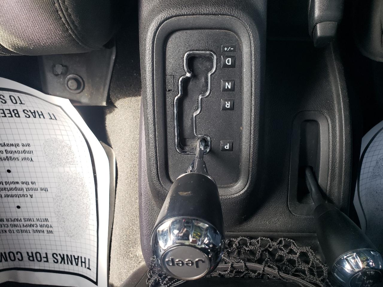 Jeep Wrangler Unlimited 4WD 4dr Sahara 2012