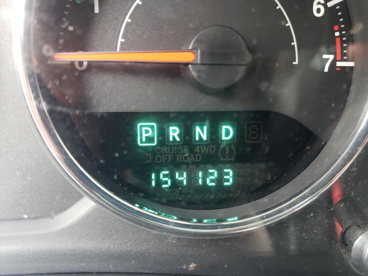 Jeep Wrangler Unlimited 4WD 4dr Sahara 2012