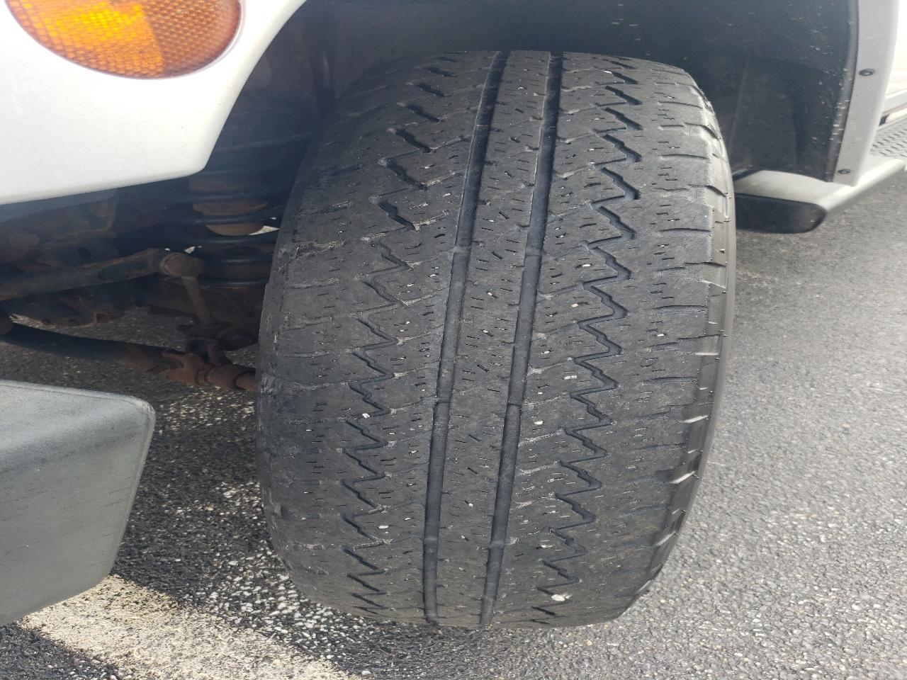 Jeep Wrangler Unlimited 4WD 4dr Sahara 2012