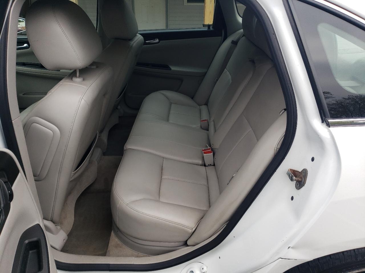 Chevrolet Impala 4dr Sdn LT Retail 2011