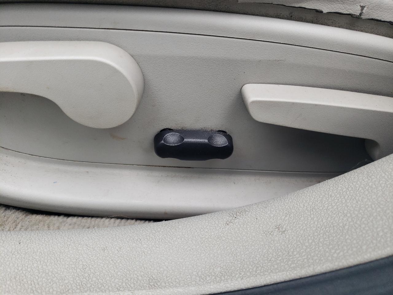 Chevrolet Impala 4dr Sdn LT Retail 2011