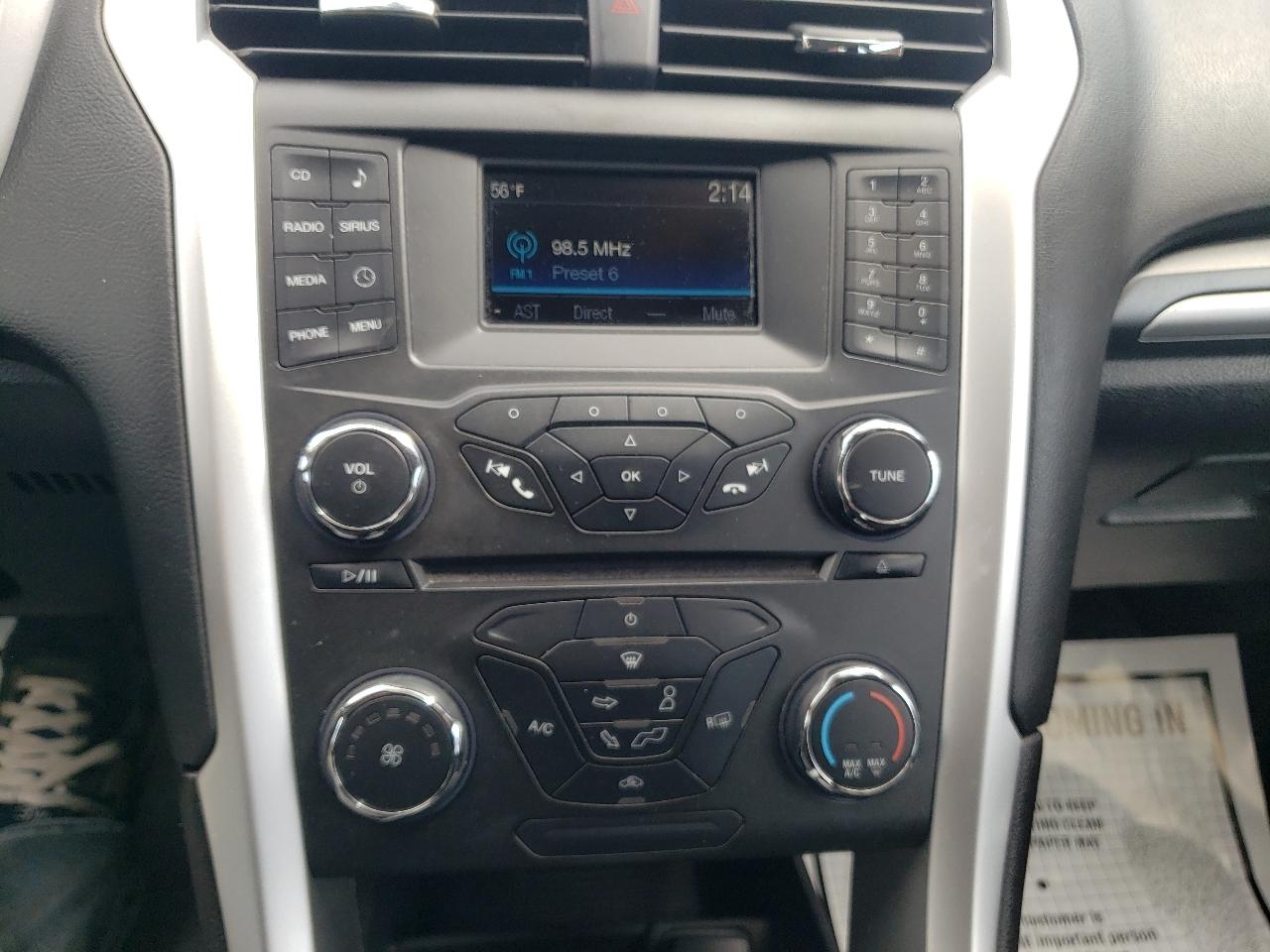 Ford Fusion 4dr Sdn SE FWD 2016
