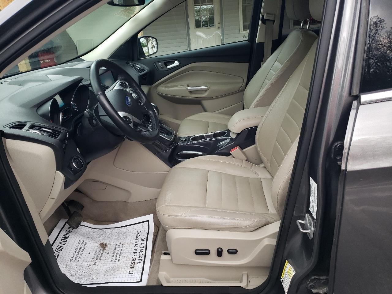 Ford Escape 4WD 4dr Titanium 2014