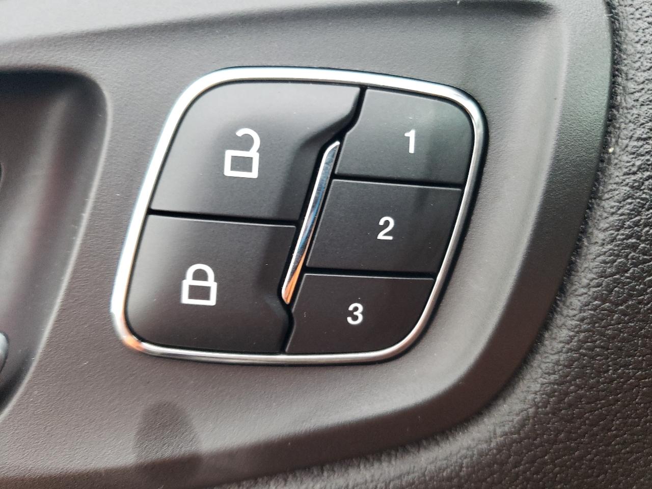 Ford Escape 4WD 4dr Titanium 2014
