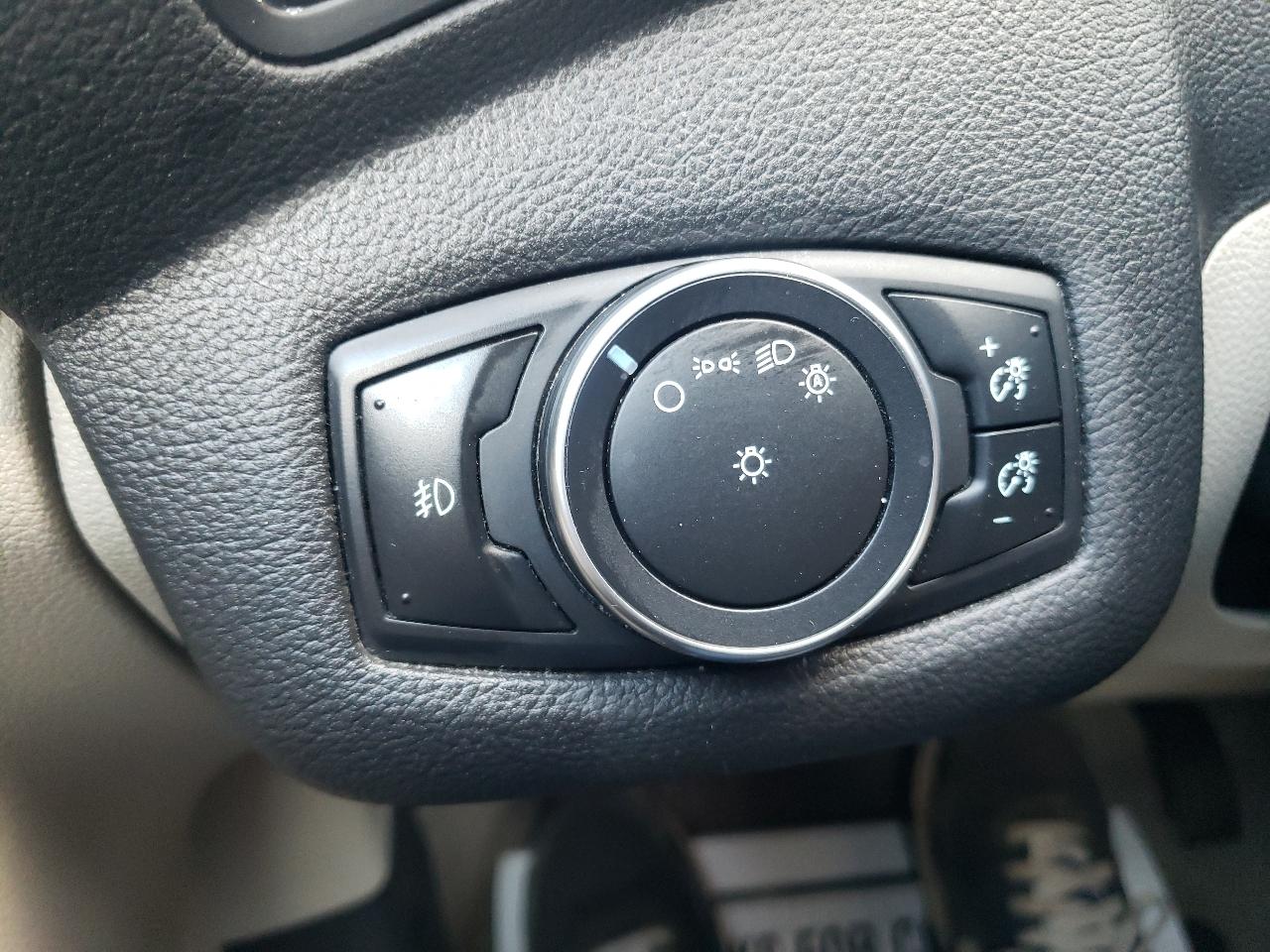 Ford Escape 4WD 4dr SE 2015