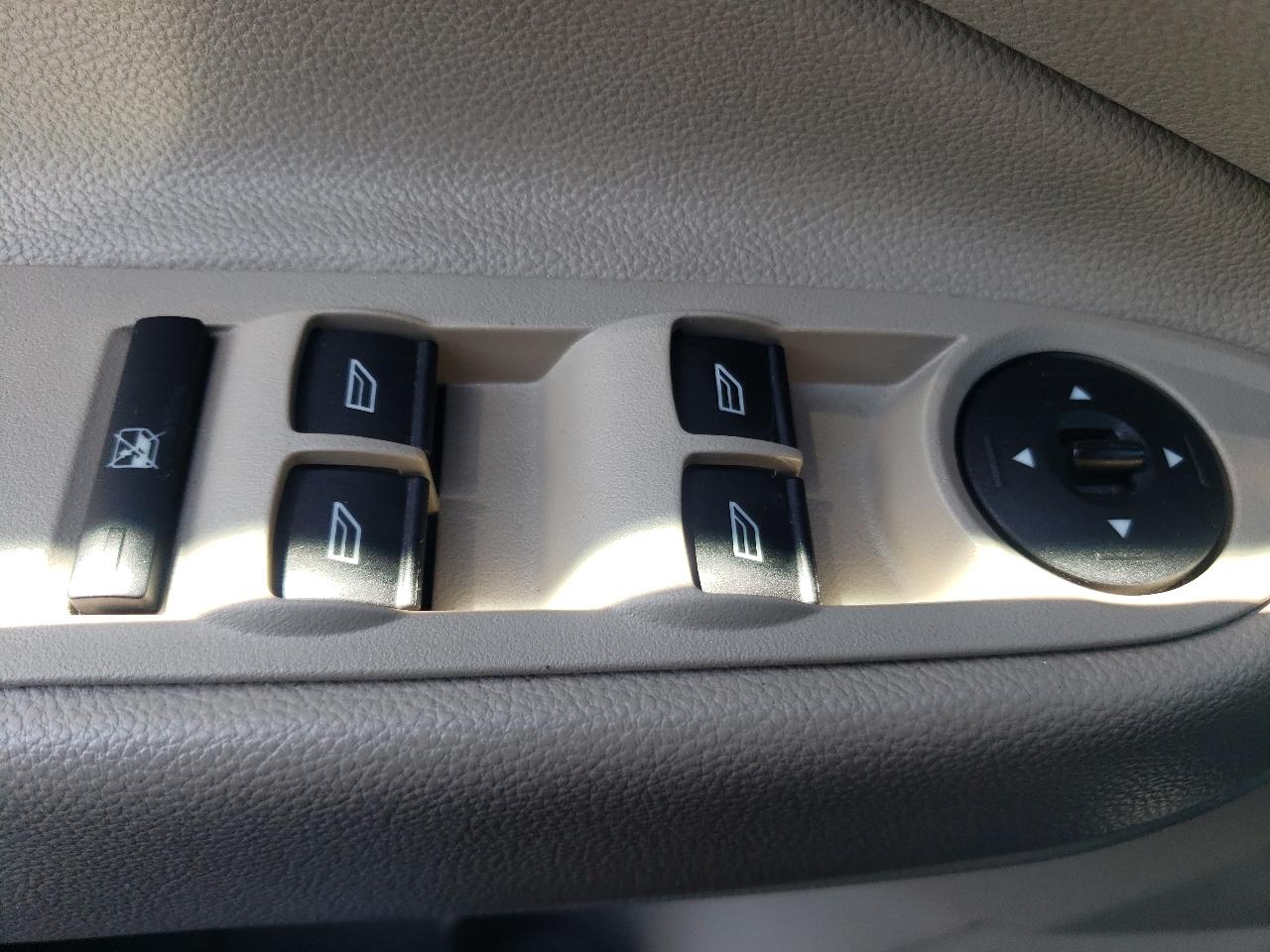 Ford Escape 4WD 4dr SE 2015