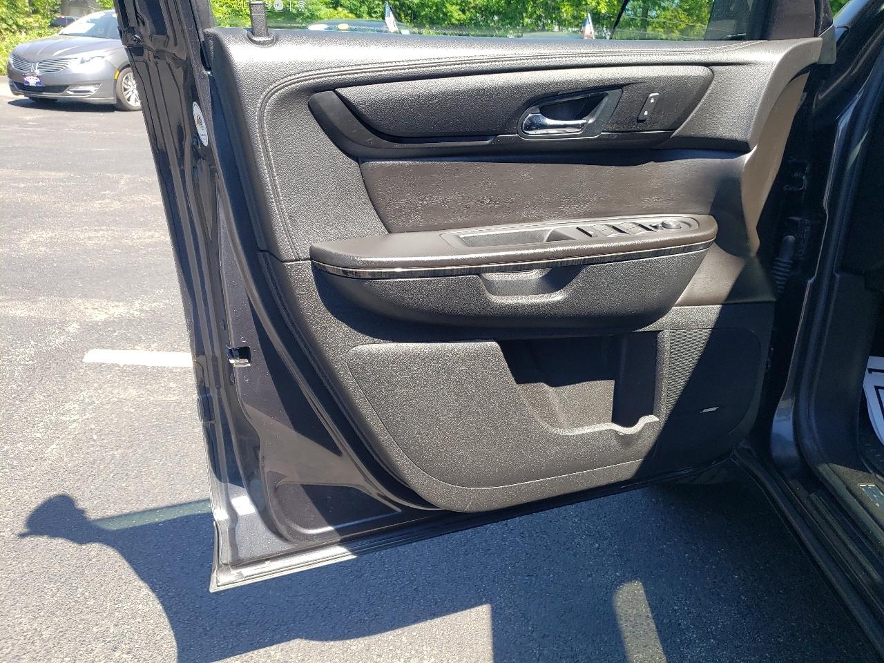 GMC Acadia AWD 4dr SLT w/SLT-1 2016