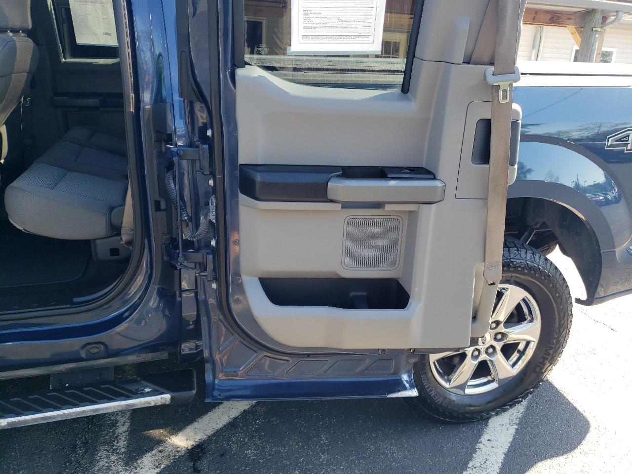 Ford F-150 4WD SuperCab 145" XLT 2018