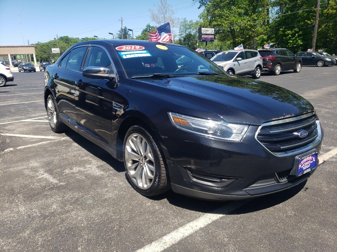Ford Taurus Limited FWD 2019