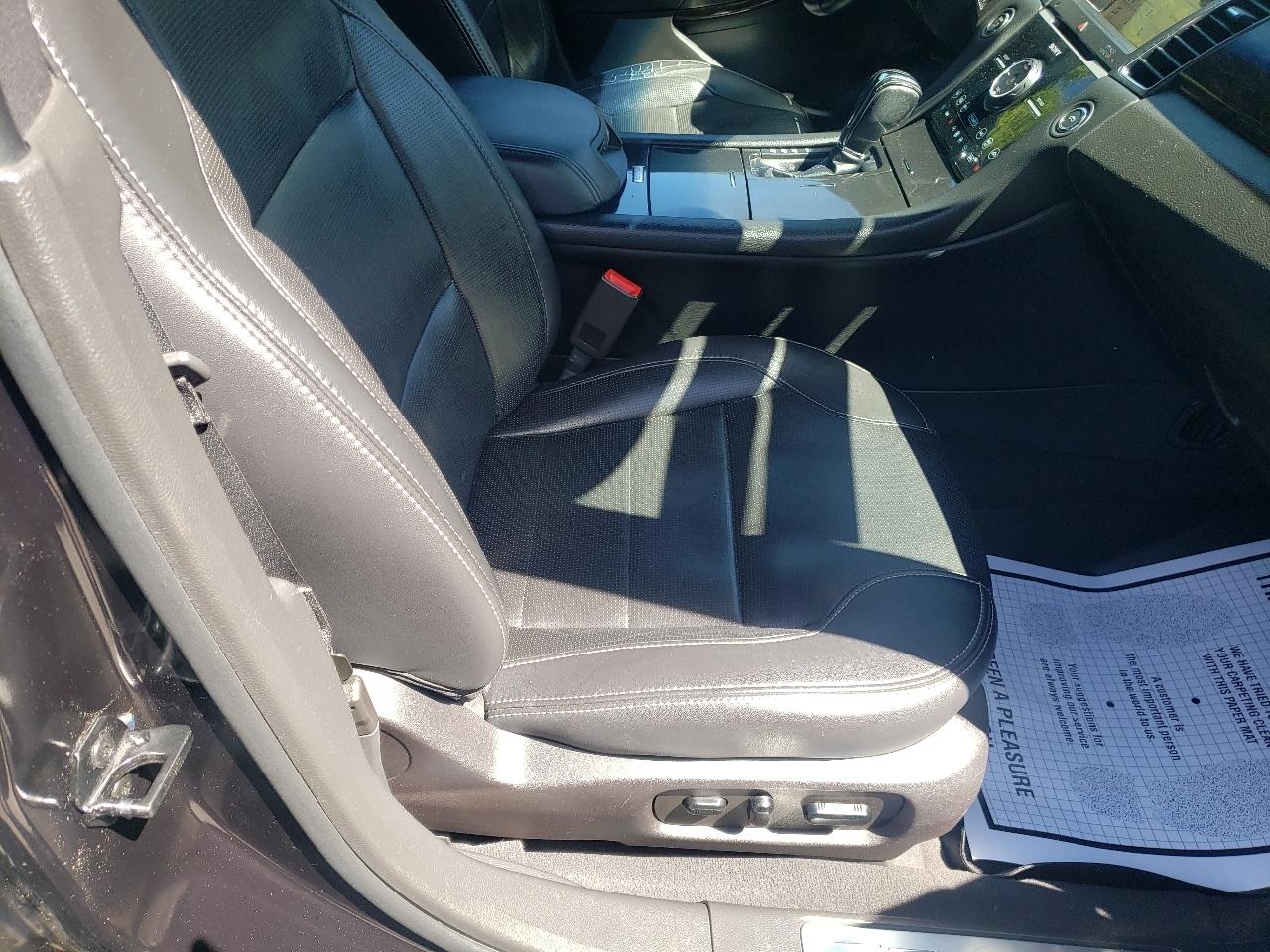 Ford Taurus Limited FWD 2019