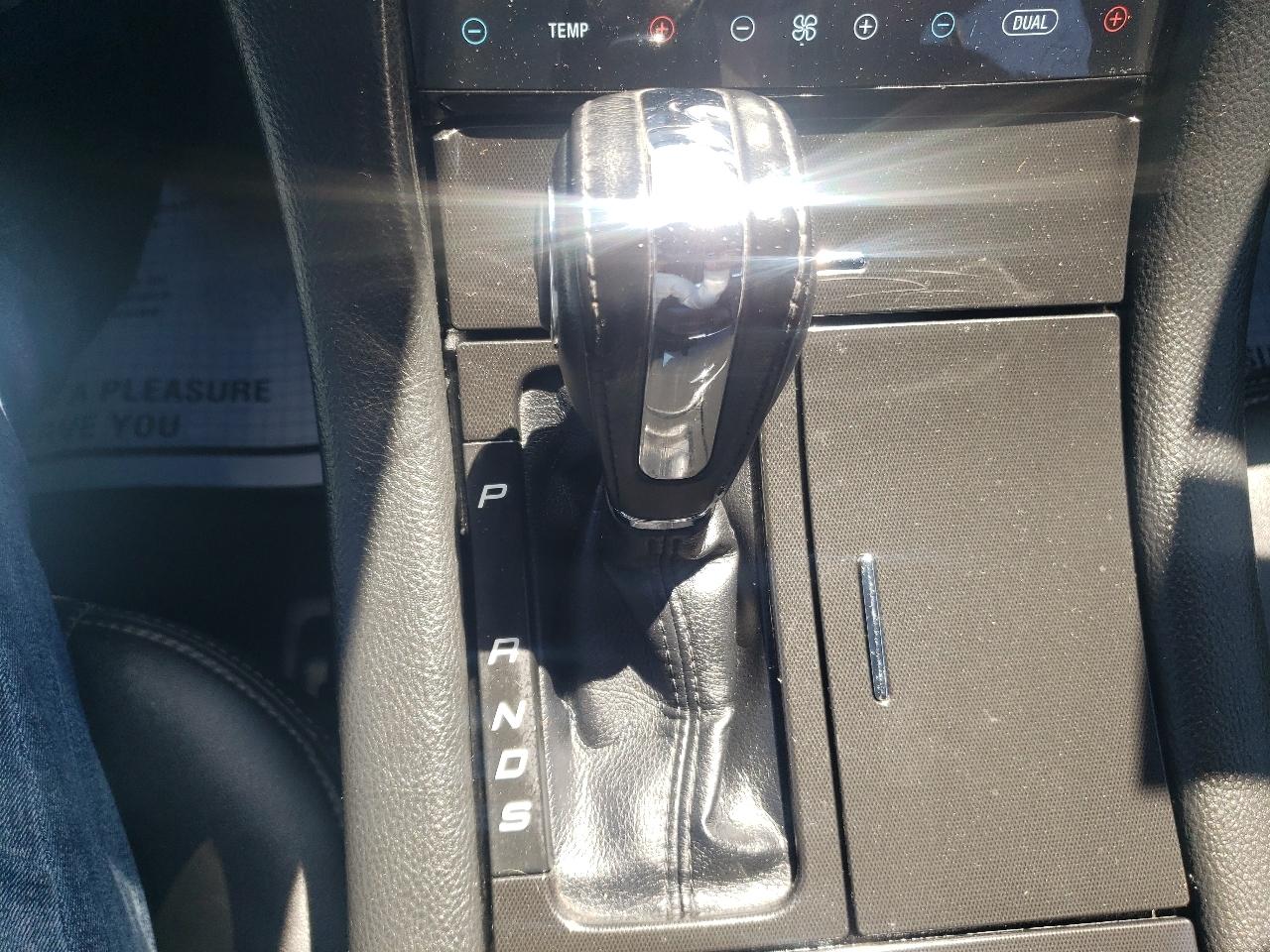 Ford Taurus Limited FWD 2019