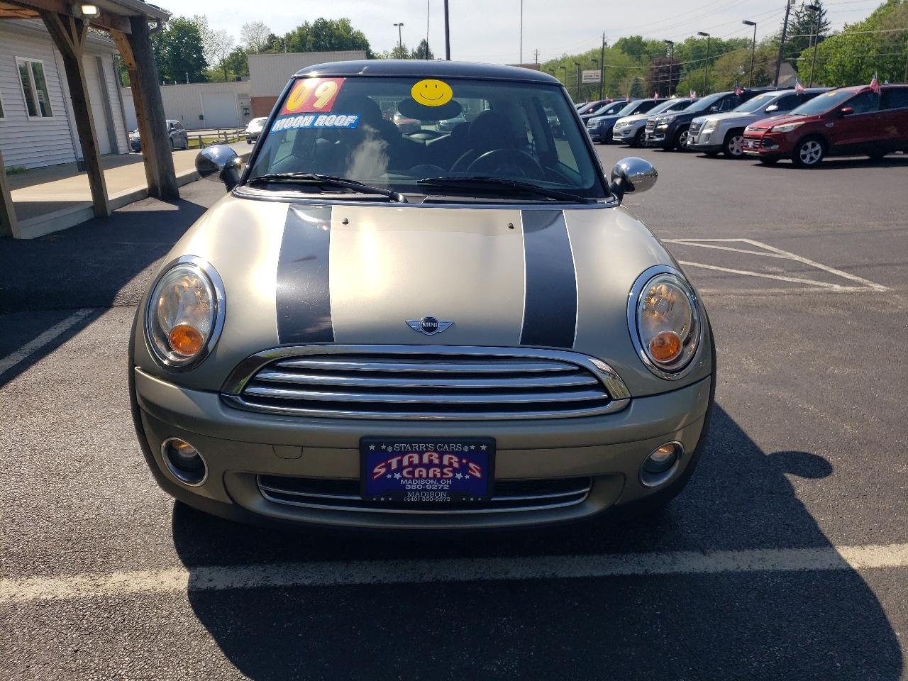 2009 MINI Cooper -'s photo