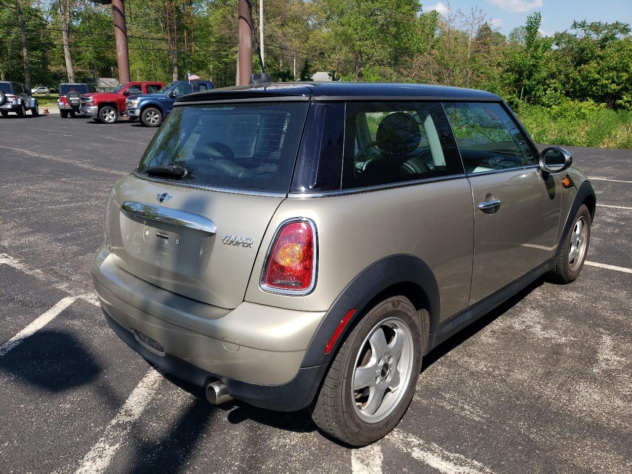 MINI Cooper Hardtop 2dr Cpe 2009