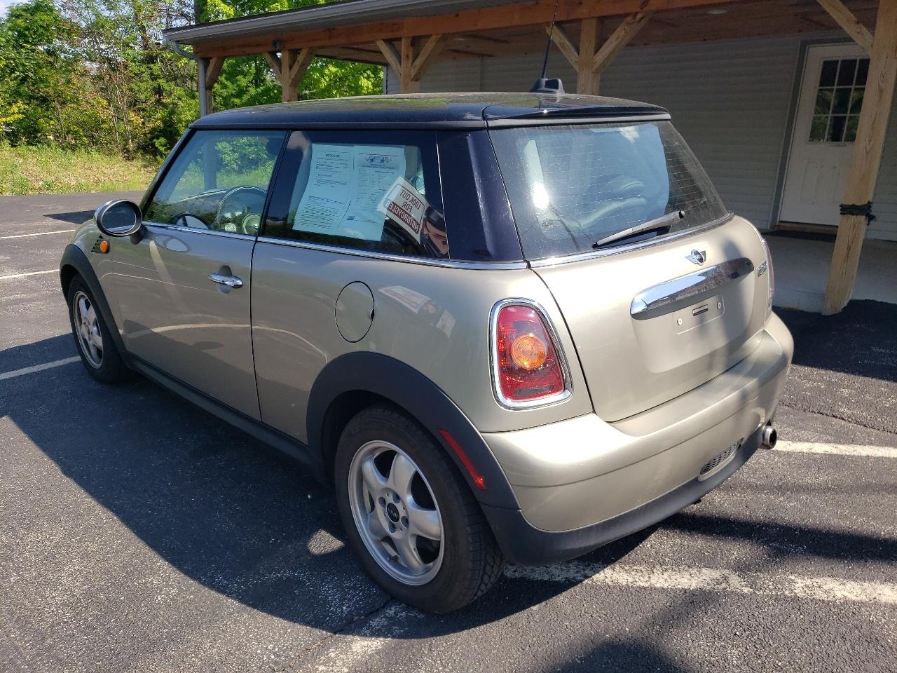 MINI Cooper Hardtop 2dr Cpe 2009