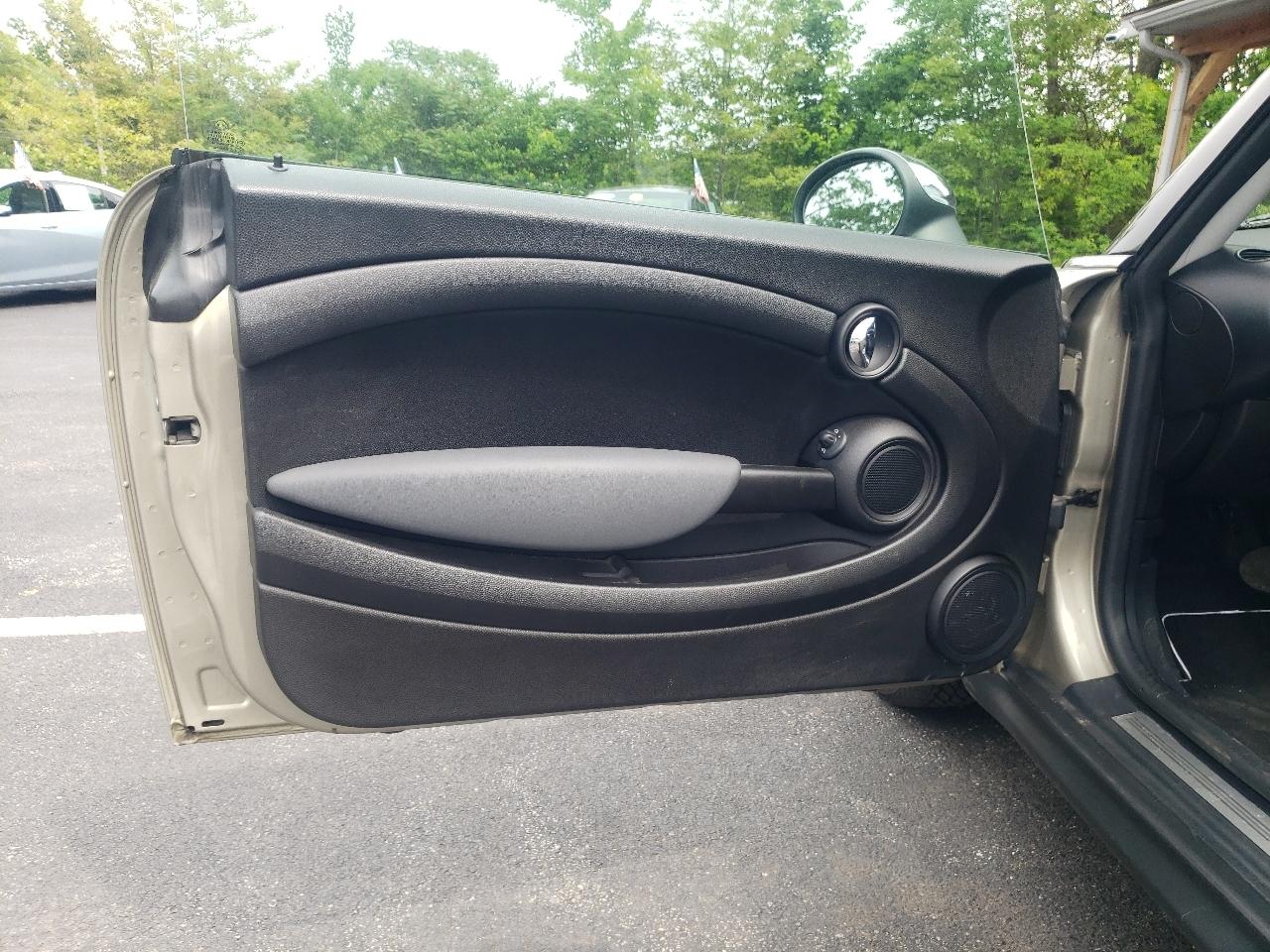 MINI Cooper Hardtop 2dr Cpe 2009