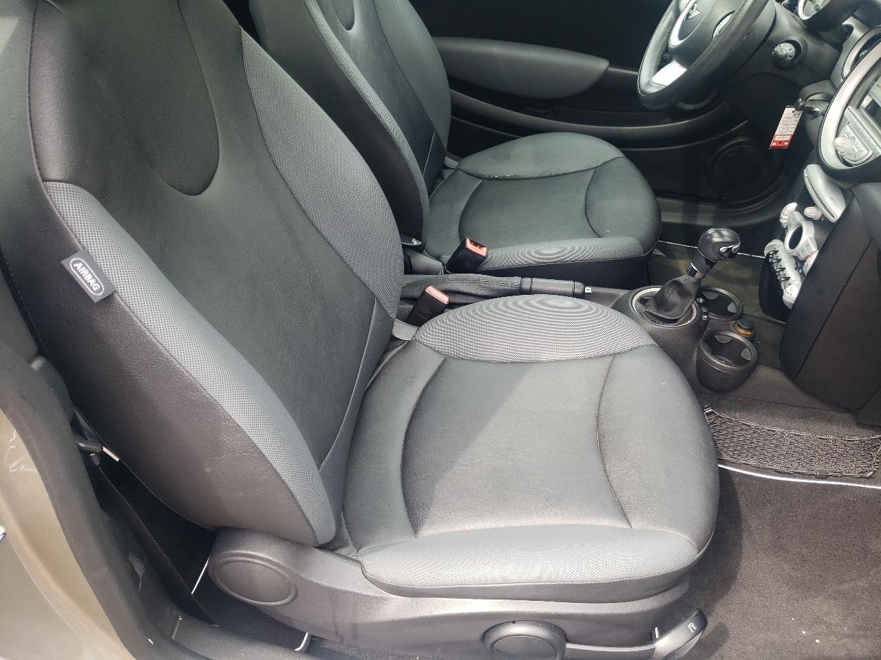 MINI Cooper Hardtop 2dr Cpe 2009