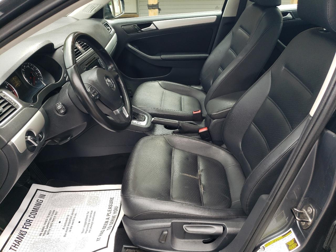 Volkswagen Jetta Sedan 4dr Auto SE PZEV 2014